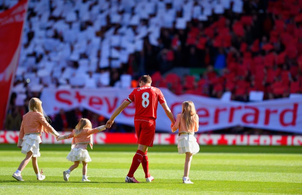 POZA DE ALBUM: Steven Gerrard - motivul pentru care milioane de oameni au PLANS macar o data pentru