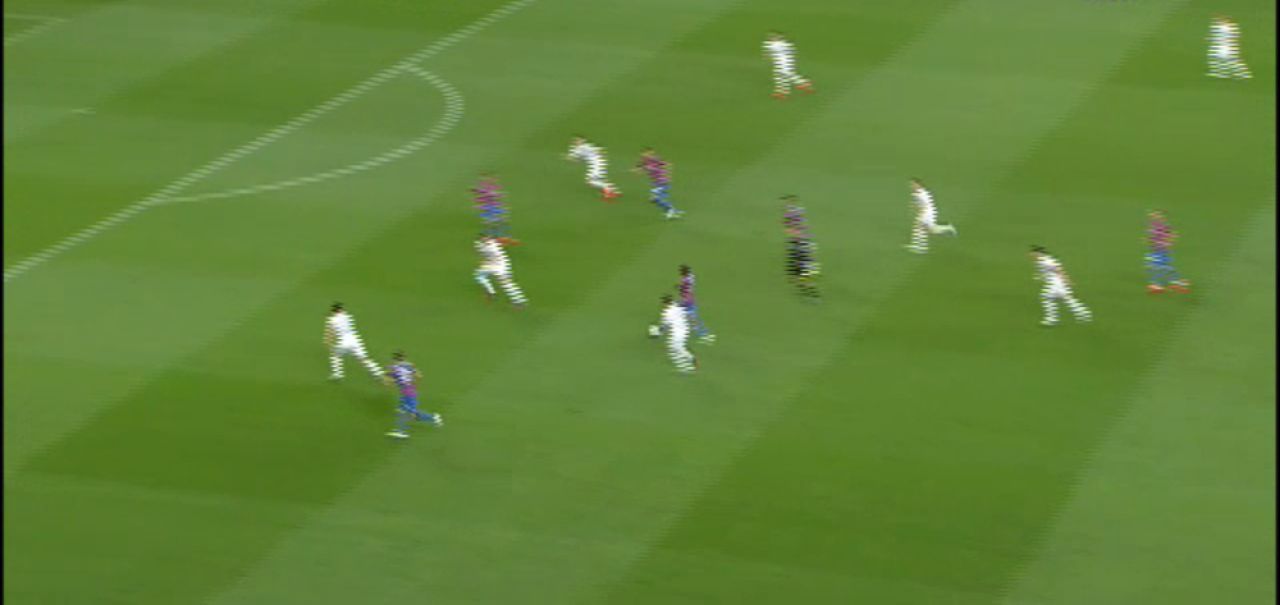 Situatie controversata la penaltyul lui Iancu. A fost OFFSIDE inainte de faultul in careu? Vezi aici momentul_1