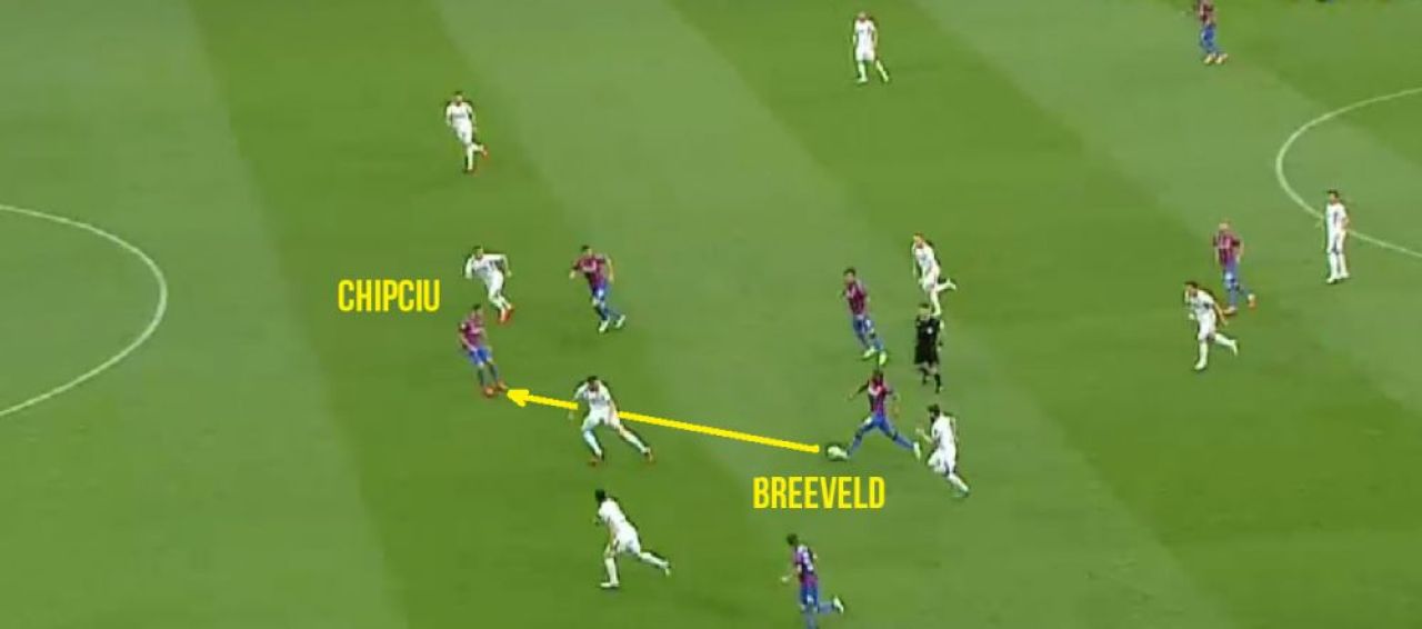 Situatie controversata la penaltyul lui Iancu. A fost OFFSIDE inainte de faultul in careu? Vezi aici momentul_2