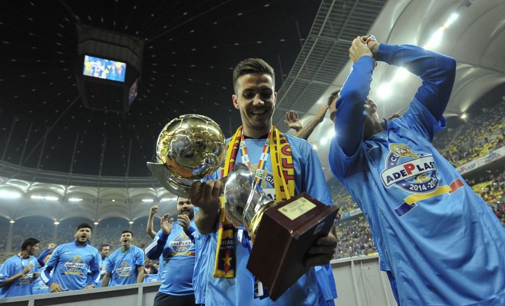 SARBATOAREA in imagini: cum s-a vazut primul trofeu al lui Galca la Steaua! Eric a oferit scene EMOTIONANTE, alaturi de fiul sau!_13
