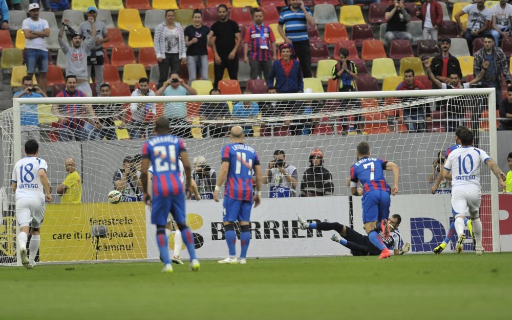 SARBATOAREA in imagini: cum s-a vazut primul trofeu al lui Galca la Steaua! Eric a oferit scene EMOTIONANTE, alaturi de fiul sau!_20