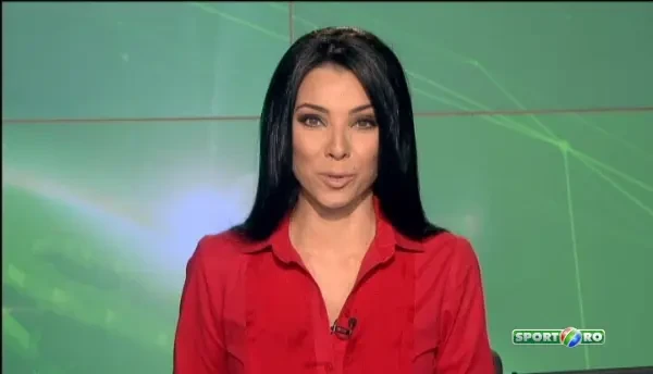 Cea mai tare parasutista din lume, demonstratie la Bucuresti! Roberta Mancino, modelul cu peste 7.000 de salturi la activ: VIDEO