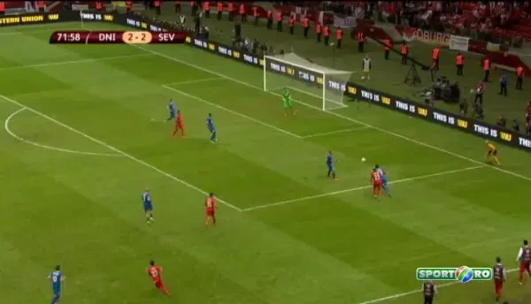 GOL SEVILLA! Bacca inscrie al doilea sau gol si al treilea al Sevillei