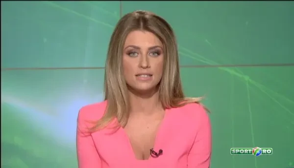 Campioanele de la CSM Bucuresti au sarbatorit castigarea titlului in centrul capitalei, cu sampanie si dans: VIDEO