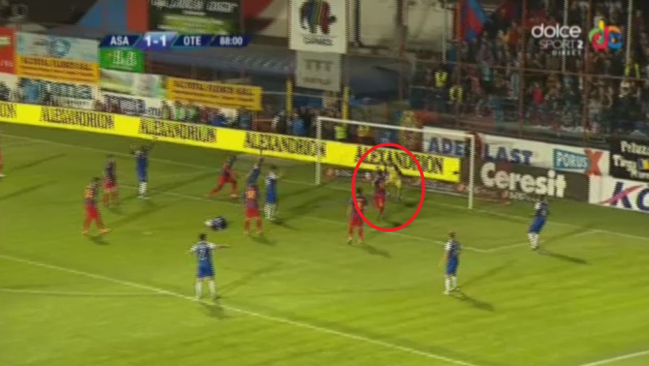 O ratare cat un campionat | ASA-ul a avut titlul in mana in minutul 88, dar Voiculet n-a reusit sa inscrie la cea mai simpla faza a carierei: FOTO_2