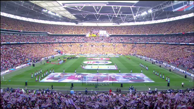 Fotbalul nu a fost niciodata mai spectaculos! Imagini SENZATIONALE de pe Wembley la finala Cupei Angliei! Cum a inceput meciul