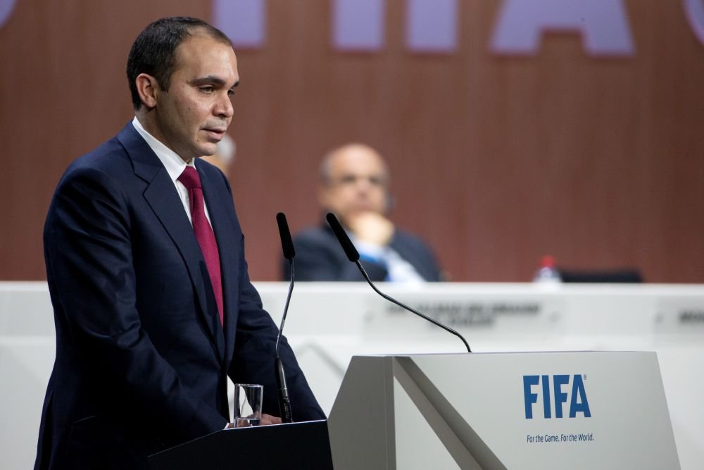 Dezvaluire incredibila din ziua votului pentru sefia FIFA! Platini a fost tradat de 18 federatii afiliate UEFA: 