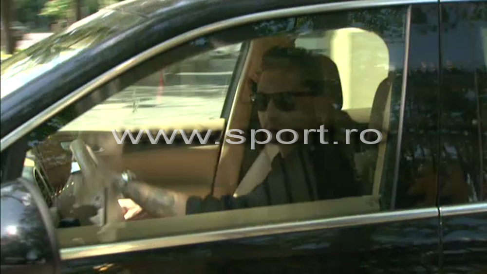 E CLAR: Radoi si-a ales echipa cu care va lucra la Steaua | Primele imagini cu viitorul antrenor, azi, la Palat, cu Gigi Becali