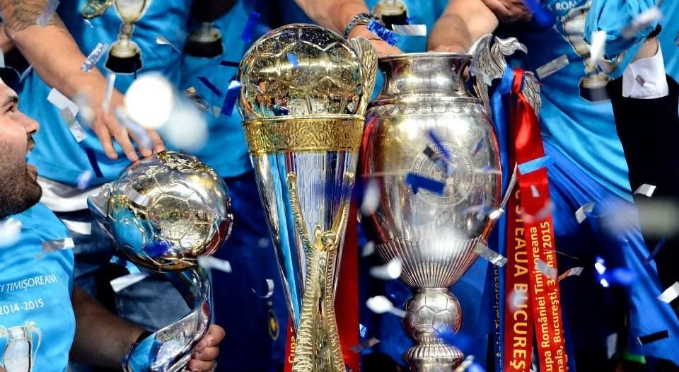 Galca i-a egalat pe Reghe, Olaroiu si Piturca! TOP 10 antrenori din istoria Stelei si cine sunt cei 4 granzi cu mai multe trofee