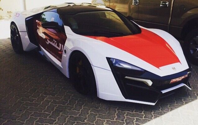 Masina cu diamante in faruri si scaune cusute cu fir de aur ajunge pe mana politiei din Abu Dhabi. Un exemplar costa 3 milioane &euro;