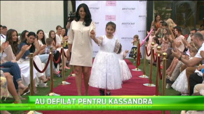 Actiune caritabila pentru fetita lui Rotariu: copiii fotbalistilor au facut parada de moda! VIDEO