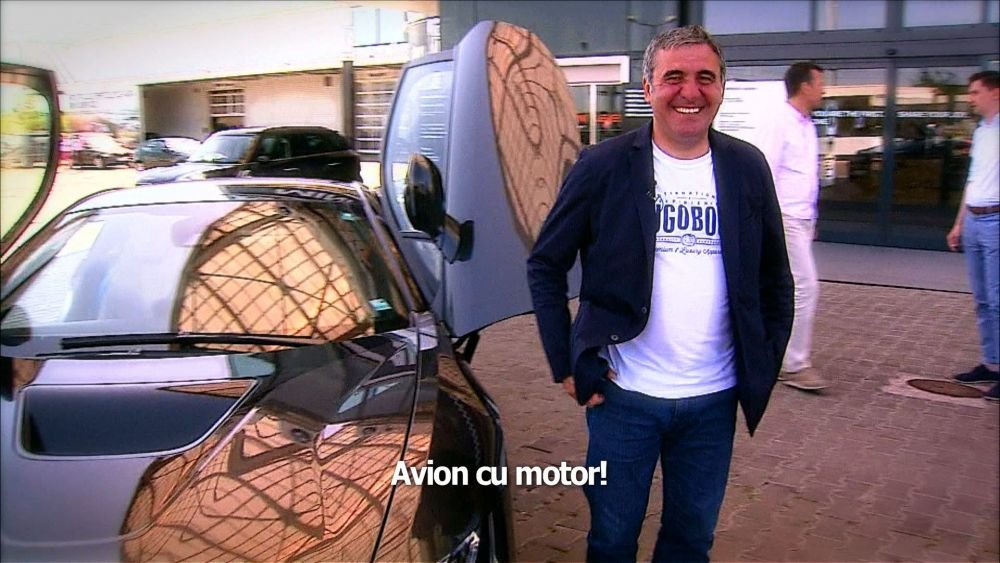 Are DRACI pe ea masina asta! Hagi a testat in premiera noul BMW i8 la ProMotor! Masina cu doua motoare de 150.000 de euro! VIDEO