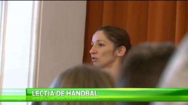 VIDEO Varzaru, gata sa se faca PROFESOARA! Ce spune despre o revenire la nationala la 35 de ani!