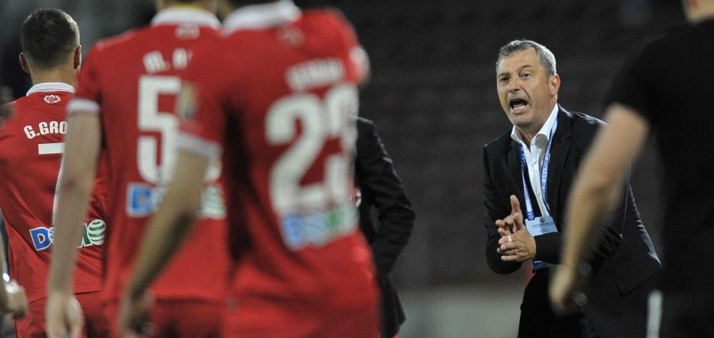 Patru jucatori au fost dati afara de Dinamo! Lista neagra a lui Rednic in Stefan cel Mare