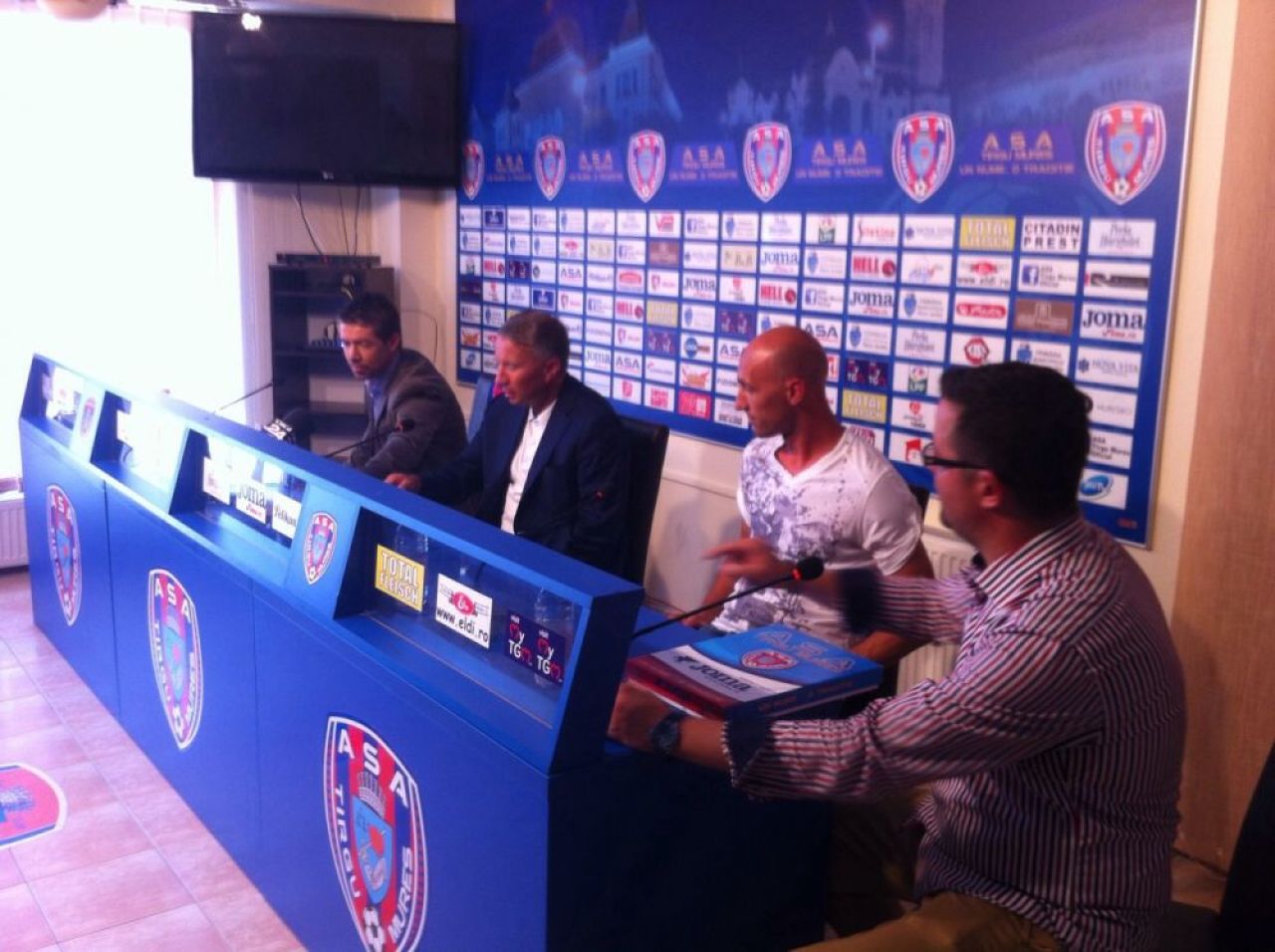 SUPER DAN a fost prezentat la ASA! A UITAT deja de Steaua! Ce spune despre RAZBOIUL pentru titlu si cat vrea sa stea la ASA_3
