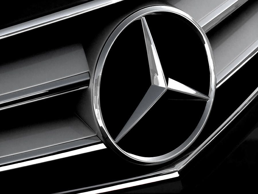 AICI LIVE VIDEO Mercedes lanseaza un SUV nou! Imagini in premiera cu o masina extrem de asteptata!&nbsp;