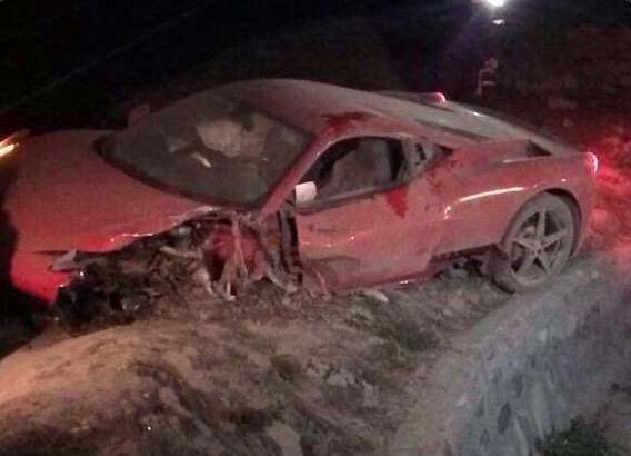 O noapte furtunoasa! Vedeta de 35 de milioane a lui Juventus a comis-o! Si-a facut Ferrari-ul PRAF si a fost ARESTAT - FOTO_3