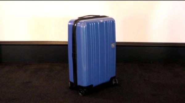 Scena de BD in direct la Sport.ro! Cum explica unul dintre fondatorii Cooperetivei aparitia Cazului Valiza 2! VIDEO :)