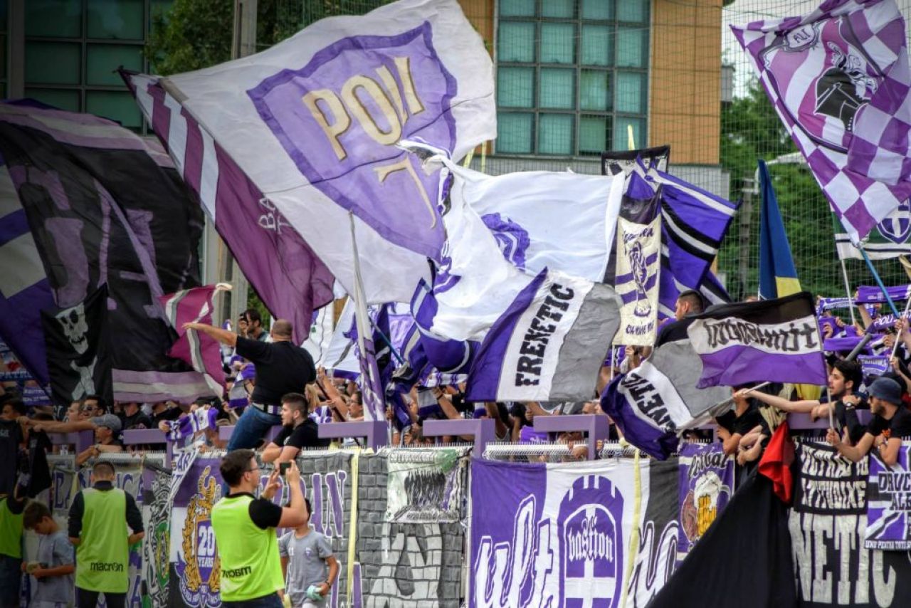 FOTO | Sarbatoare la Timisoara! Banatenii au echipa in Liga I, dar continua sa sprijine