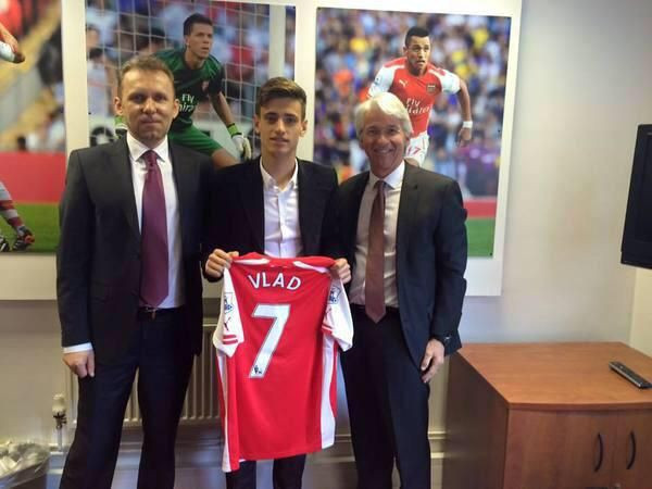 Dialog SENZATIONAL intre Wenger si pustiul SENZATIE Vlad Dragomir! Ce i-a spus dupa transferul la Arsenal