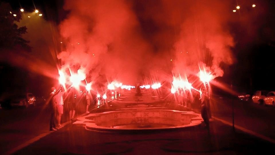 Scene SENZATIONALE in Bucuresti! Fanii Rapidului au APRINS centrul orasului. Ce au facut de ziua clubului_1