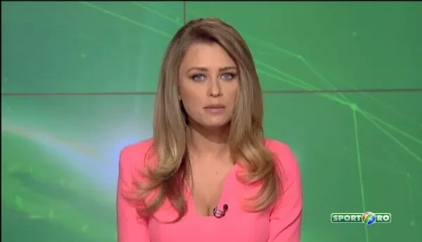 Fetita FENOMEN are 2 ani si se catara ca un alpinist profesionist! Ce stie sa faca: VIDEO