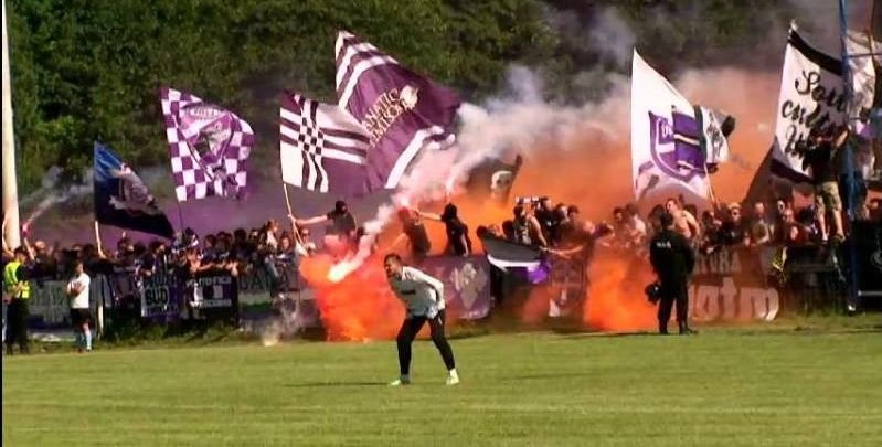 FOTO | Sarbatoare la Timisoara! Banatenii au echipa in Liga I, dar continua sa sprijine 