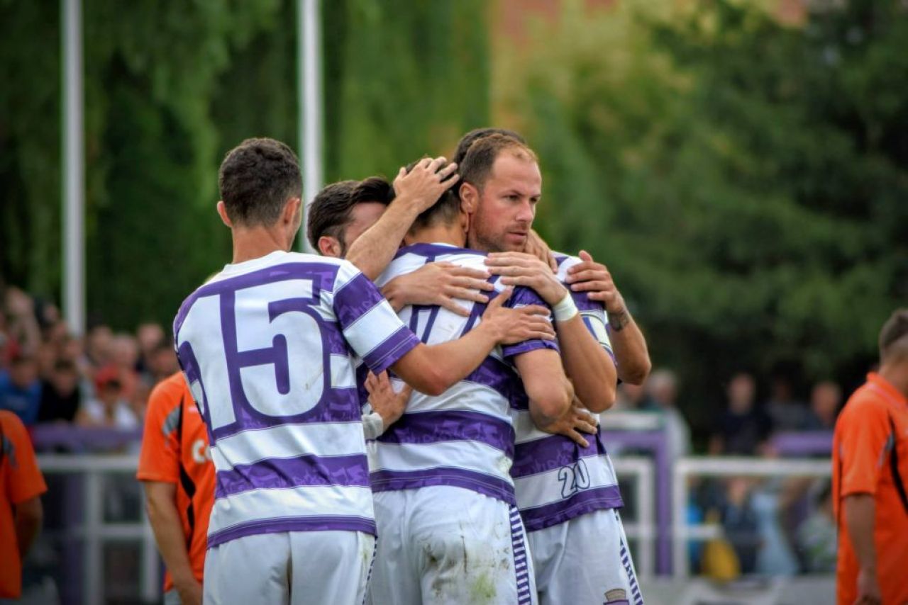 FOTO | Sarbatoare la Timisoara! Banatenii au echipa in Liga I, dar continua sa sprijine