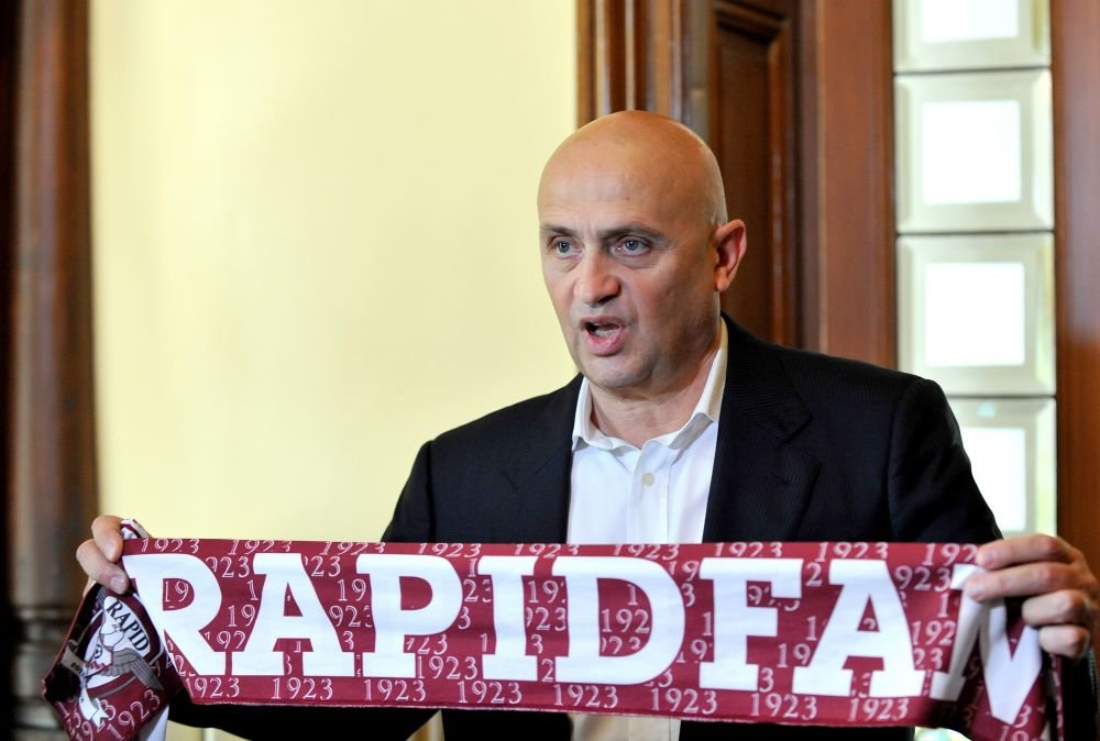 Primele patru transferuri facute de Rapid. Giulestenii au luat unii dintre cei mai promitatori jucatori din liga a doua; printre ei sunt si doi stelisti
