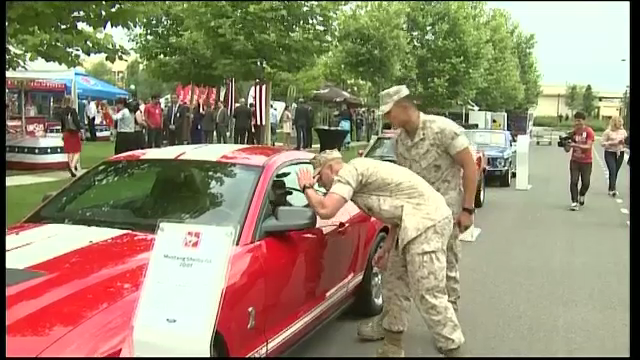 Aparitie fabuloasa in Bucuresti in fata lui Klaus Iohannis! Cine a adus aceasta BESTIE de 420 de cai putere in Romania