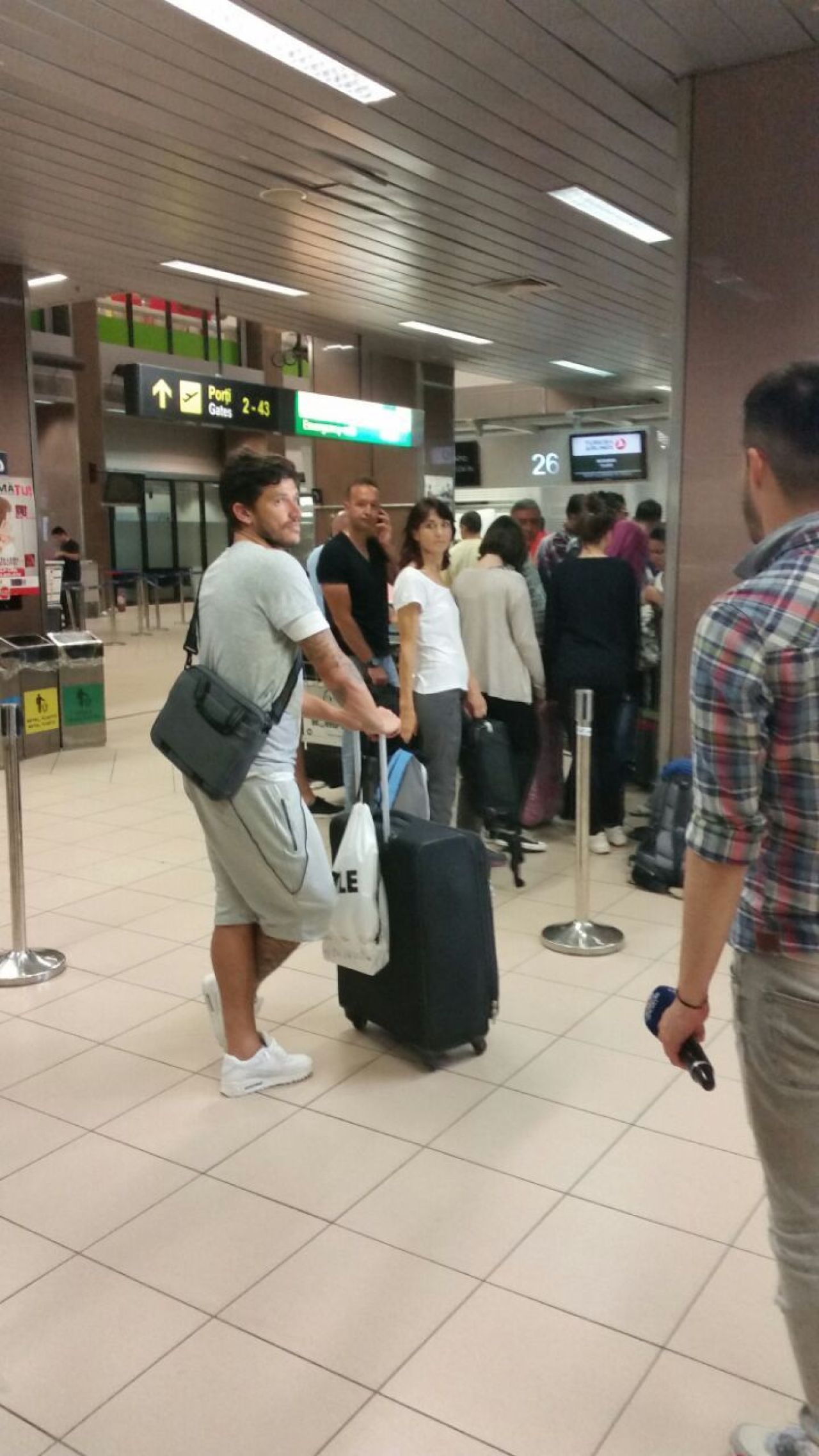FOTO | Tanase a plecat in China, dupa 6 ani petrecuti la Steaua! Cel mai scump transfer facut de Becali lasa in urma 3 titluri si doua Cupe_6