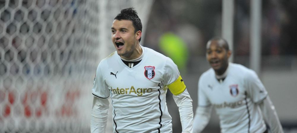 Gol EXTRATERESTRU marcat de Budescu! Faza pe care NU te mai saturi sa o vezi. Executie GENIALA din lovitura libera_4