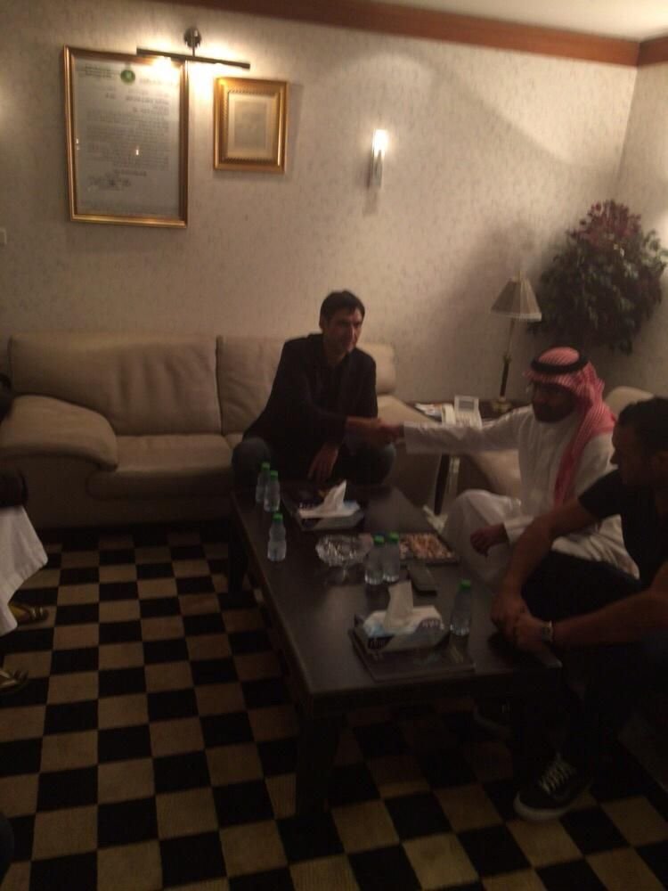 Anunt de ultima ora: Piturca a PLECAT de la Al Ittihad! Momente emotionante, Piti aproape sa planga! Ce miliardari l-au ofertat_15
