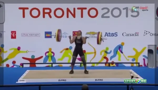 IREAL! O halterofila a LESINAT cu 106 kg ridicate deasupra capului! Ce a urmat depaseste orice imaginatie! VIDEO