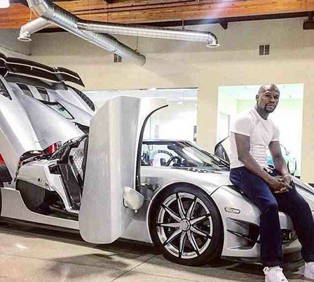 Imagini FABULOASE! Cum arata noua masina de 4.2 mil euro cumparata de Mayweather! Prinde 408 km/h si sunt doar 3 modele in lume_1