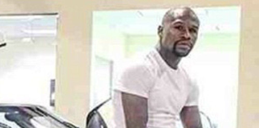 Imagini FABULOASE! Cum arata noua masina de 4.2 mil euro cumparata de Mayweather! Prinde 408 km/h si sunt doar 3 modele in lume_3