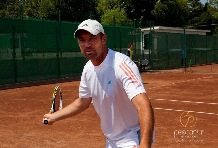Antrenorul care a fost alaturi de Simona Halep la Wimbledon explica esecul de pe iarba: