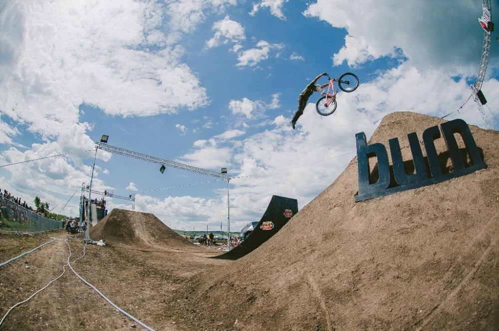 Campionatul International de Dirt se joaca in Romania!_4