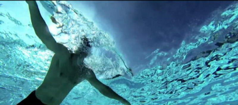Bogdan Stoica se antreneaza pe SUB APA pentru gala de pe 1 august! Imagini spectaculoase inainte de gala de la Sport.ro