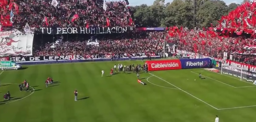 N-ai vazut asa ceva pe stadion! NEBUNIE in Argentina. Ce s-a intamplat in tribune la derby-ul Newell s - Rosario Central