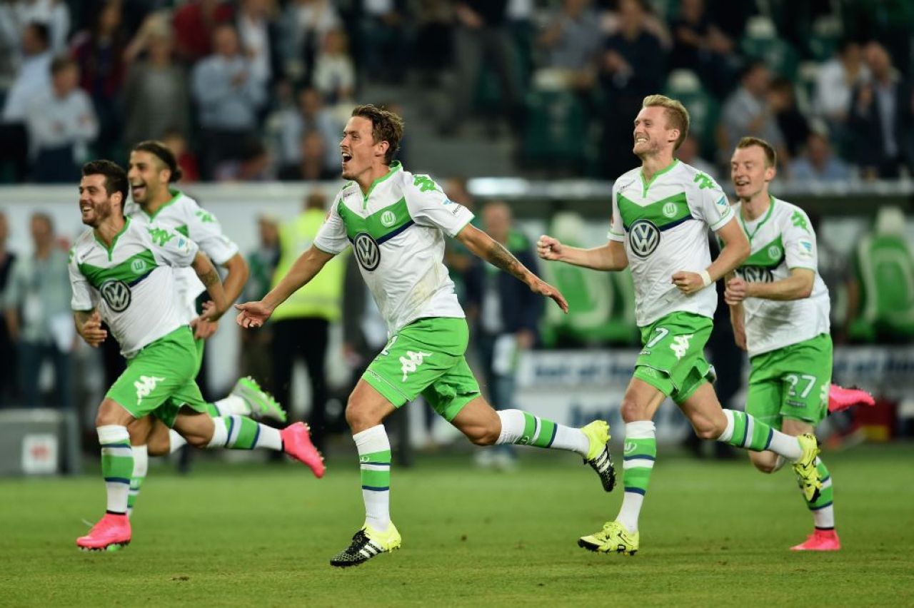 A intrat, a marcat si a castigat | Pep Guardiola pierde a doua Supercupa a Germaniei la rand, dupa ce Bendtner a fost eroul lui Wolfsburg: VIDEO_4