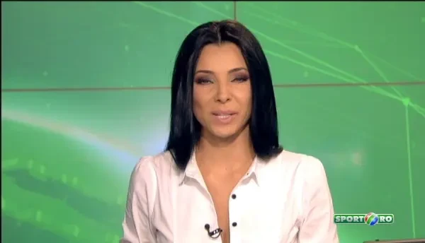 Cel mai tare jucator de biliard! Are masa tot timpul cu el!