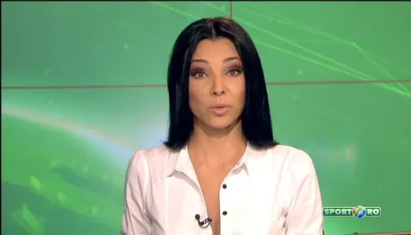 Imagini spectaculoase in Tara Galilor! Valurile spectaculoase au atras cei mai nebuni surferi