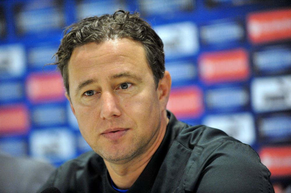 Reghe da din nou tarcoale, dar nu la Steaua :) Inca un indiciu despre revenirea SURPRIZA a antrenorului! Cu cine negociaza