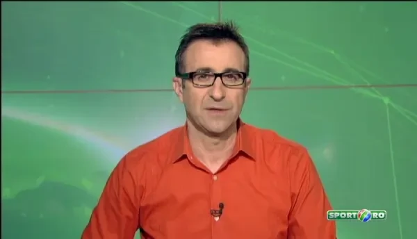 Cea mai tare cerere in casatorie! Un arbitru de volei si-a cerut iubita pe teren! VIDEO