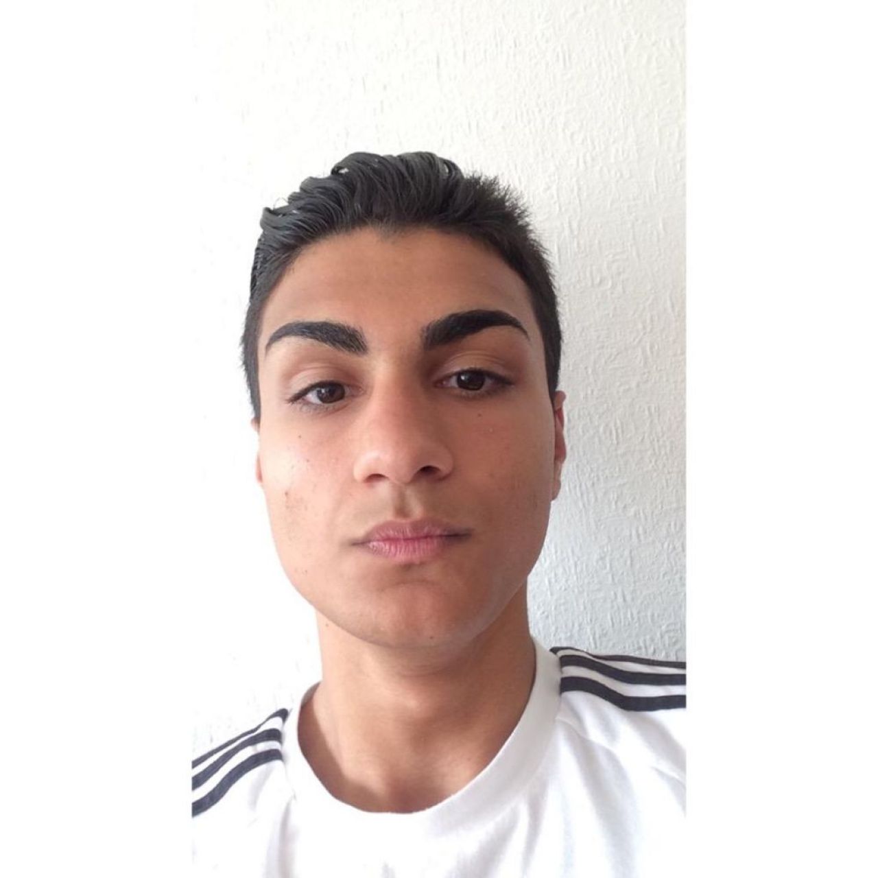 A cheltuit MII de euro ca sa arate ca Ronaldo! Vezi de ce a fost in stare acest pusti si cum arata acum_4
