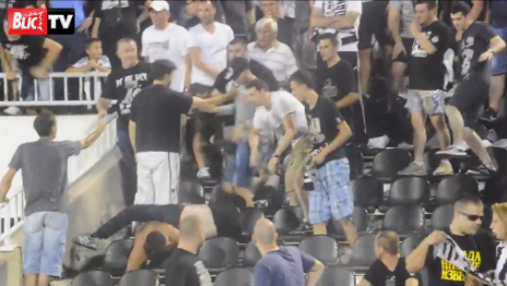 Imagini dure care nu s-au vazut la TV. Ce s-a intamplat in timpul meciului in galeria lui Partizan VIDEO_5
