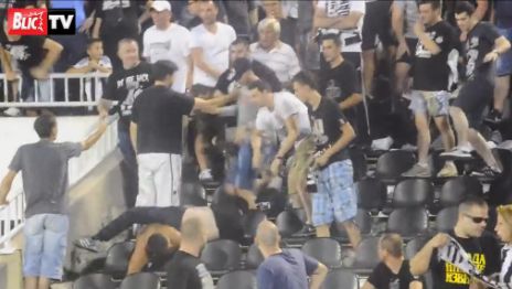 Imagini dure care nu s-au vazut la TV. Ce s-a intamplat in timpul meciului in galeria lui Partizan VIDEO_5