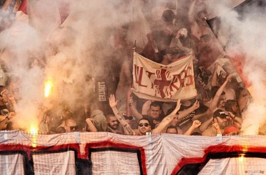 Steaua Romaniei, campioana, dar fara fani; Steaua Bulgariei, atmosfera senzationala in Liga a III-a. Imagini surprinse in weekend_3
