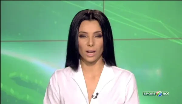 Asta e cea mai penibila simulare in ring! Cum a fost facut KO de o fantoma acest boxer :) VIDEO